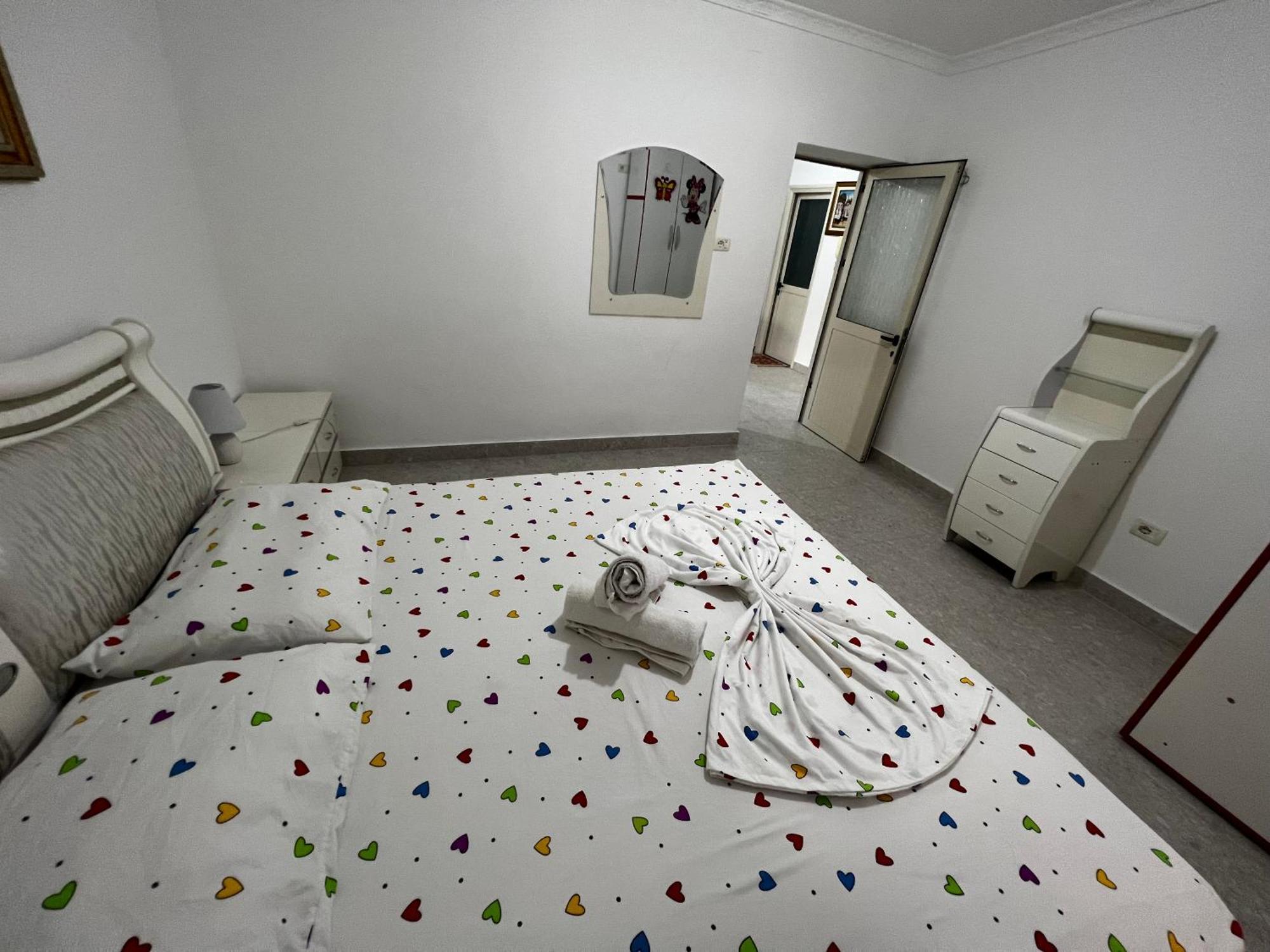 Boulevard Apartment Тирана Екстер'єр фото