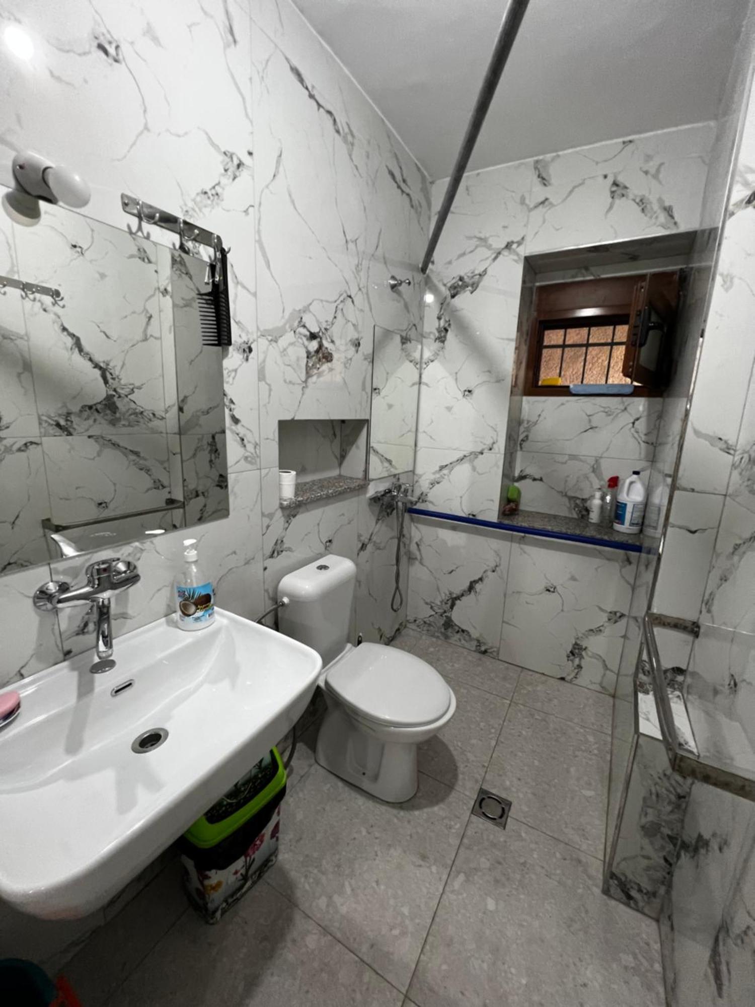 Boulevard Apartment Тирана Екстер'єр фото